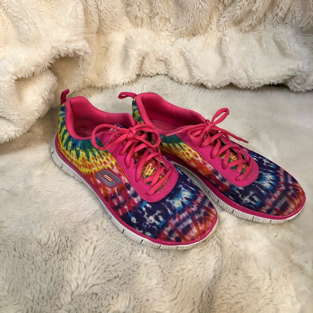 Sketchers tie dyed sneakers size 5